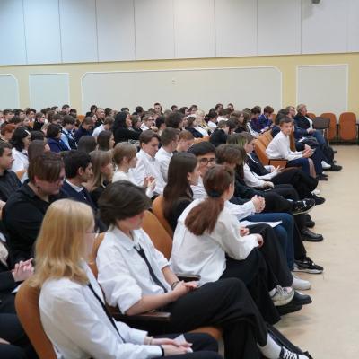 Старшеклассники выбрали ОЛИМП!