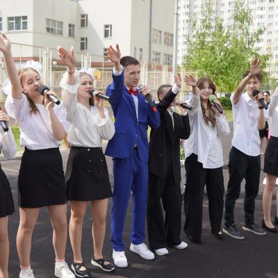 В 9-х классах прозвенел «Последний звонок»